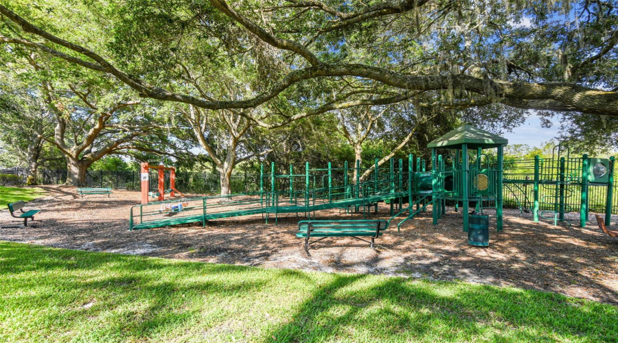 Lutz, Florida 33548, 4 Bedroom Bedrooms, ,3 Bathroombathrooms,Residential,For Sale,Fairmead,0,Mfrtb8521936