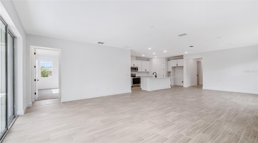 Weeki Wachee, Florida 34613, 3 Bedroom Bedrooms, ,2 Bathroombathrooms,Residential,For Sale,Players,0,Mfrs5118975