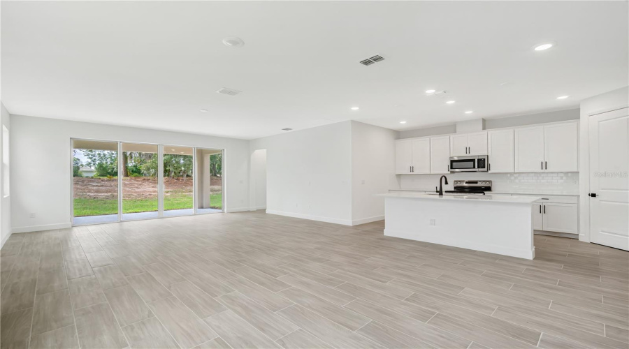 Weeki Wachee, Florida 34613, 3 Bedroom Bedrooms, ,2 Bathroombathrooms,Residential,For Sale,Players,0,Mfrs5118975