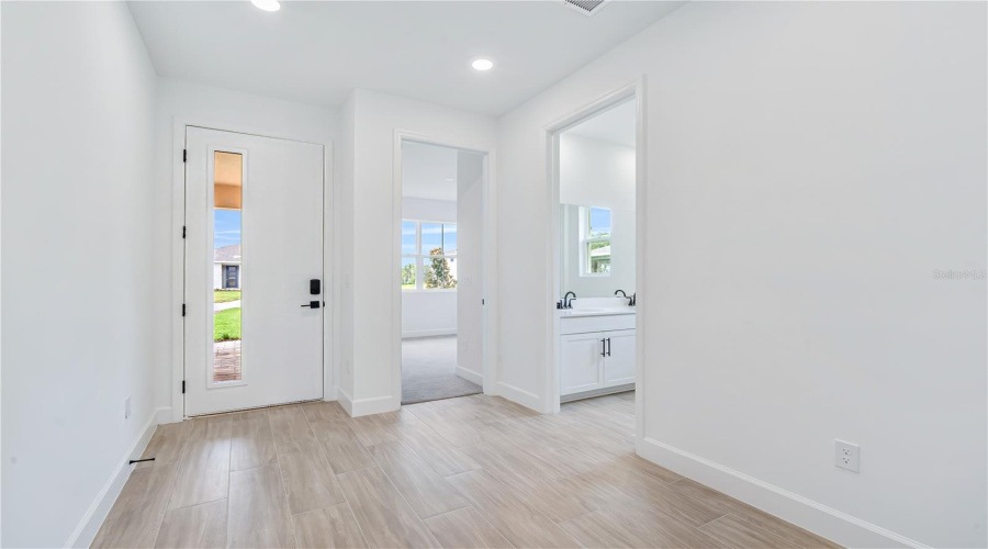 Weeki Wachee, Florida 34613, 3 Bedroom Bedrooms, ,2 Bathroombathrooms,Residential,For Sale,Players,0,Mfrs5118975