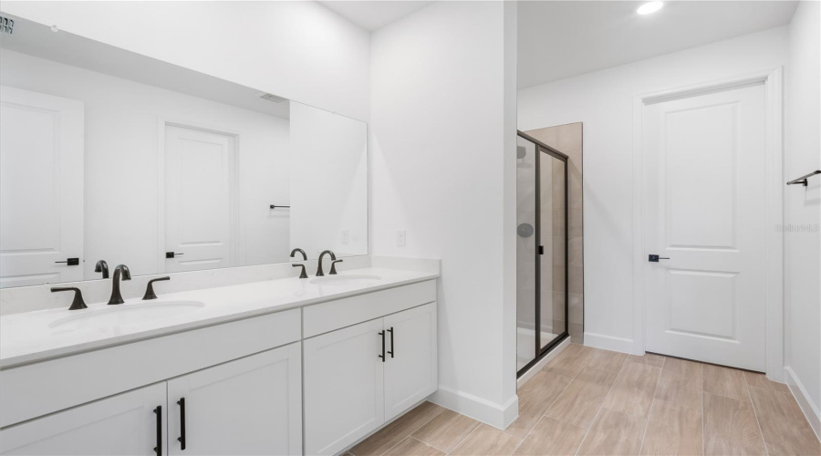 Weeki Wachee, Florida 34613, 4 Bedroom Bedrooms, ,3 Bathroombathrooms,Residential,For Sale,Players,0,Mfrs5118970