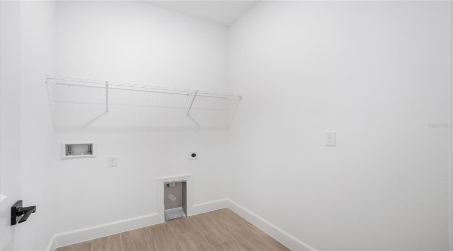 Weeki Wachee, Florida 34613, 4 Bedroom Bedrooms, ,3 Bathroombathrooms,Residential,For Sale,Players,0,Mfrs5118970