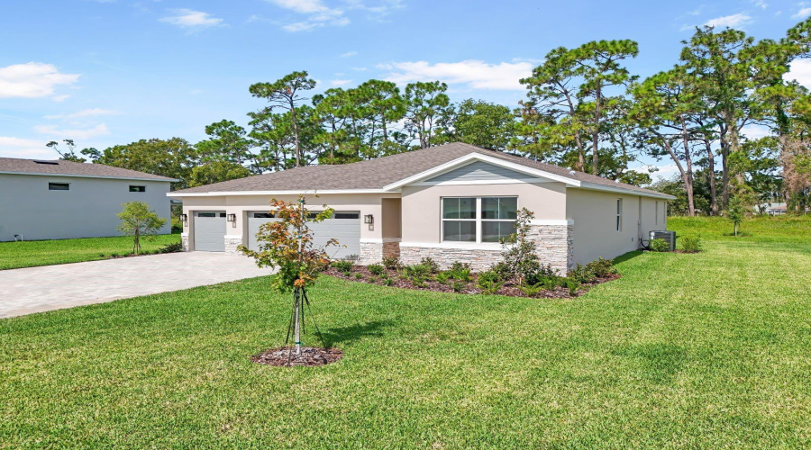 Weeki Wachee, Florida 34613, 4 Bedroom Bedrooms, ,3 Bathroombathrooms,Residential,For Sale,Players,0,Mfrs5118970