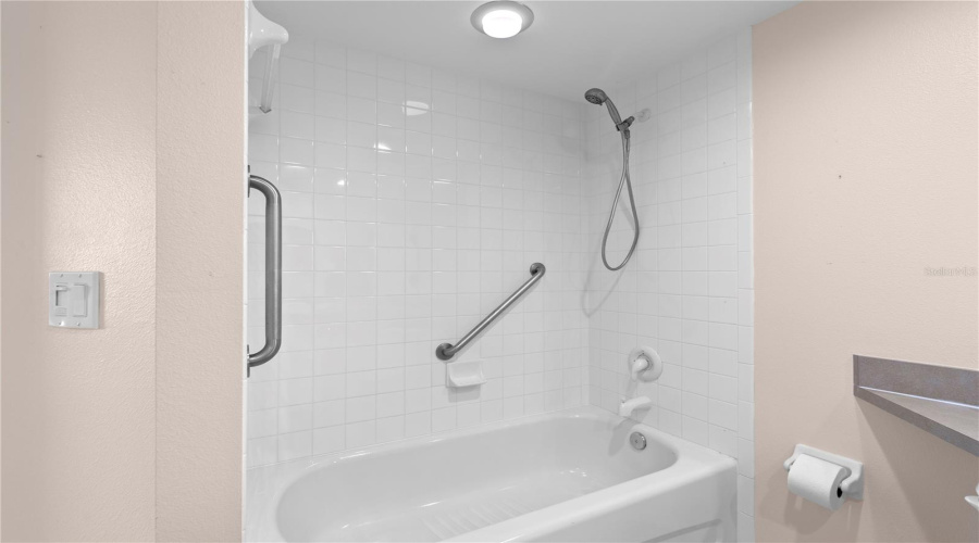 Shower/Tub Combo