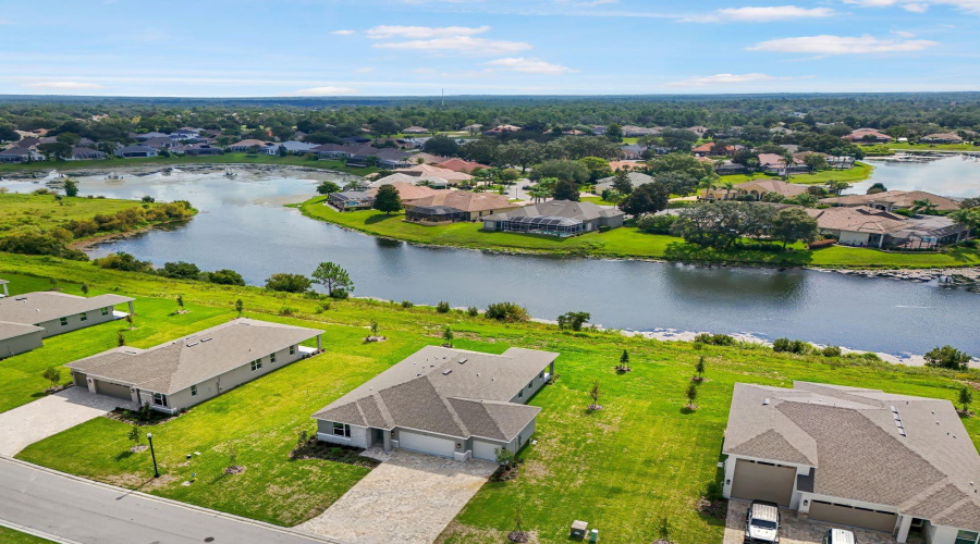 Weeki Wachee, Florida 34613, 4 Bedroom Bedrooms, ,3 Bathroombathrooms,Residential,For Sale,Players,0,Mfrs5126050