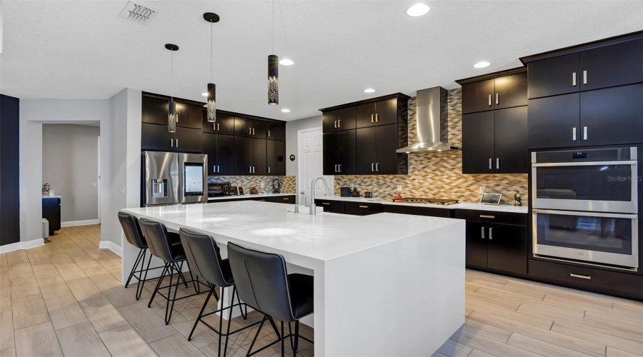Oakland, Florida 34787, 4 Bedroom Bedrooms, ,3 Bathroombathrooms,Residential,For Sale,Hull Island,0,Mfro6434371
