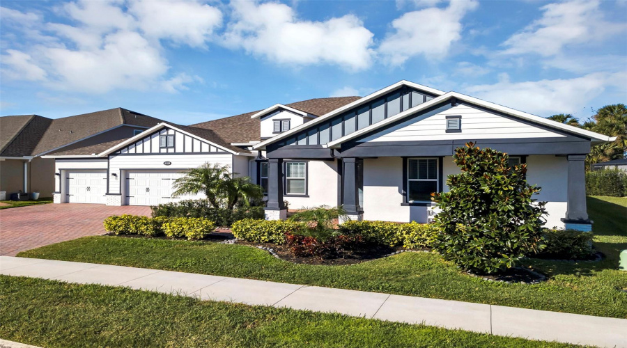 Oakland, Florida 34787, 4 Bedroom Bedrooms, ,3 Bathroombathrooms,Residential,For Sale,Hull Island,0,Mfro6434371