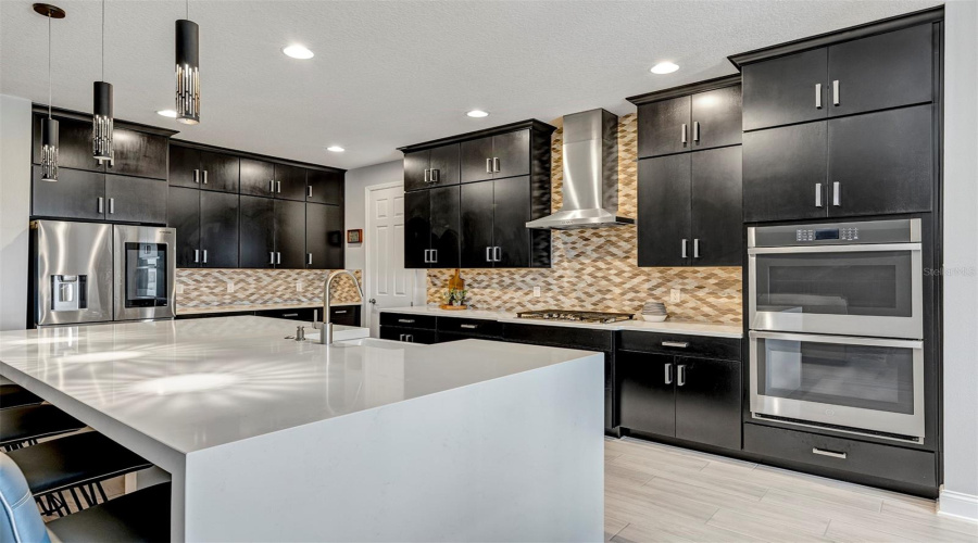 Oakland, Florida 34787, 4 Bedroom Bedrooms, ,3 Bathroombathrooms,Residential,For Sale,Hull Island,0,Mfro6434371