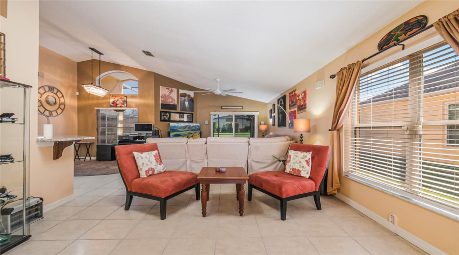 Front/Living Room