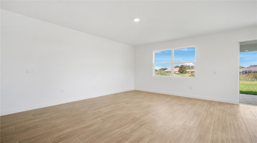Weeki Wachee, Florida 34613, 4 Bedroom Bedrooms, ,3 Bathroombathrooms,Residential,For Sale,Players,0,Mfrs5128252