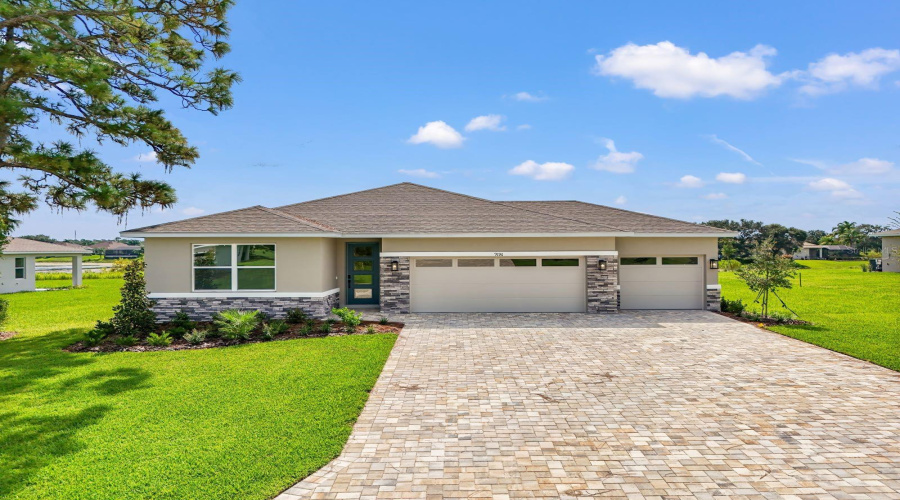 Weeki Wachee, Florida 34613, 4 Bedroom Bedrooms, ,3 Bathroombathrooms,Residential,For Sale,Players,0,Mfrs5128252