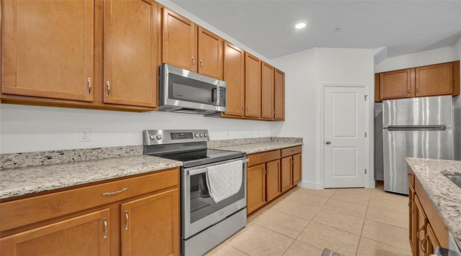 Longwood, Florida 32750, 3 Bedroom Bedrooms, ,2 Bathroombathrooms,Residential,For Sale,Grand Wildmere,0,Mfro6411035