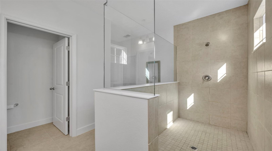 Longwood, Florida 32750, 3 Bedroom Bedrooms, ,2 Bathroombathrooms,Residential,For Sale,Grand Wildmere,0,Mfro6411035