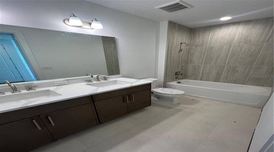 Secondary Bathroom On 2Nd Floor