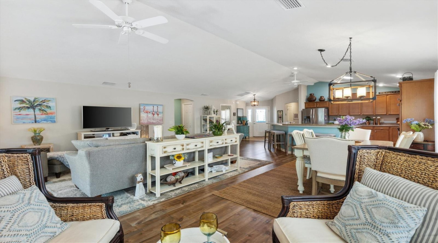The Villages, Florida 32163, 3 Bedroom Bedrooms, ,2 Bathroombathrooms,Residential,For Sale,Rose Arbor,0,Mfrg5116586