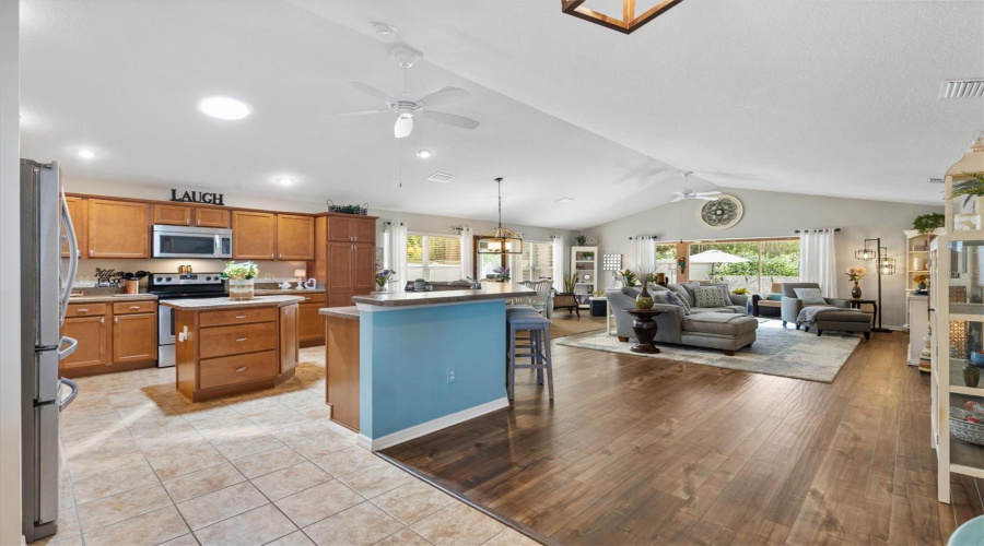 The Villages, Florida 32163, 3 Bedroom Bedrooms, ,2 Bathroombathrooms,Residential,For Sale,Rose Arbor,0,Mfrg5116586