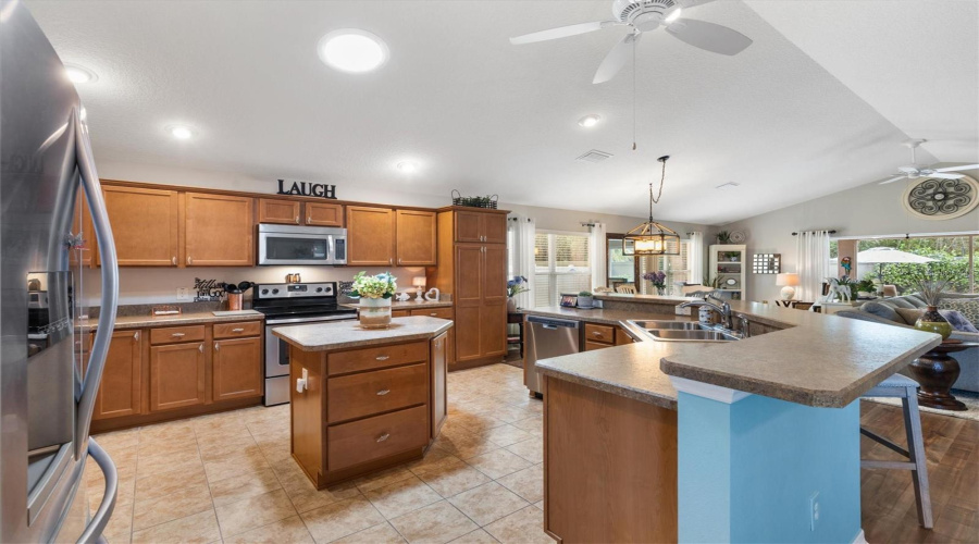 The Villages, Florida 32163, 3 Bedroom Bedrooms, ,2 Bathroombathrooms,Residential,For Sale,Rose Arbor,0,Mfrg5116586