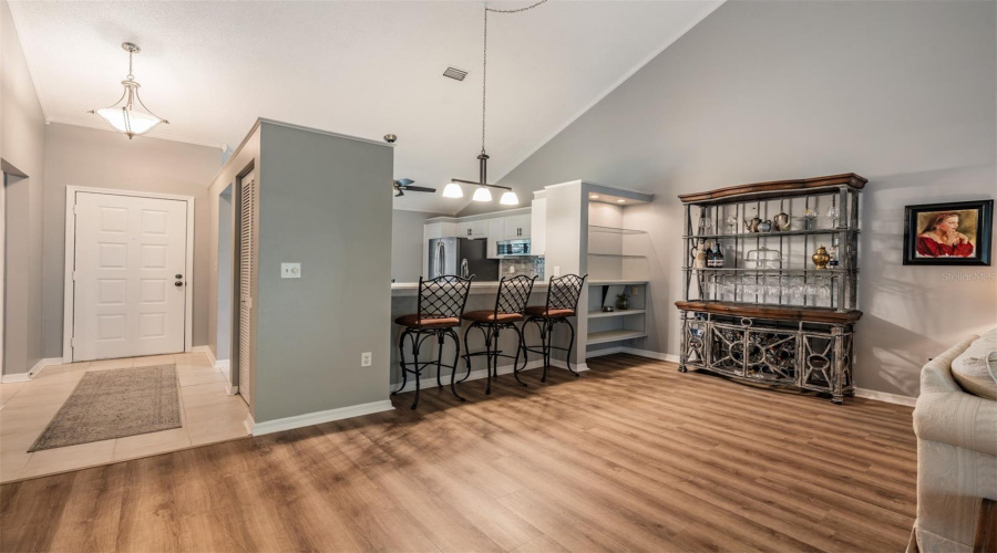 Palm Harbor, Florida 34685, 2 Bedroom Bedrooms, ,2 Bathroombathrooms,Residential,For Sale,Lake,0,Mfrtb8500615