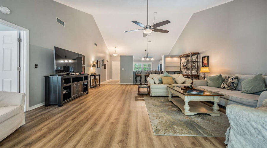 Palm Harbor, Florida 34685, 2 Bedroom Bedrooms, ,2 Bathroombathrooms,Residential,For Sale,Lake,0,Mfrtb8500615