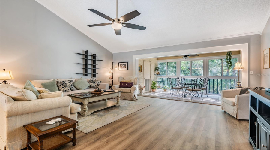 Palm Harbor, Florida 34685, 2 Bedroom Bedrooms, ,2 Bathroombathrooms,Residential,For Sale,Lake,0,Mfrtb8500615
