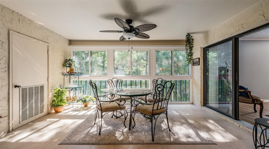 Palm Harbor, Florida 34685, 2 Bedroom Bedrooms, ,2 Bathroombathrooms,Residential,For Sale,Lake,0,Mfrtb8500615