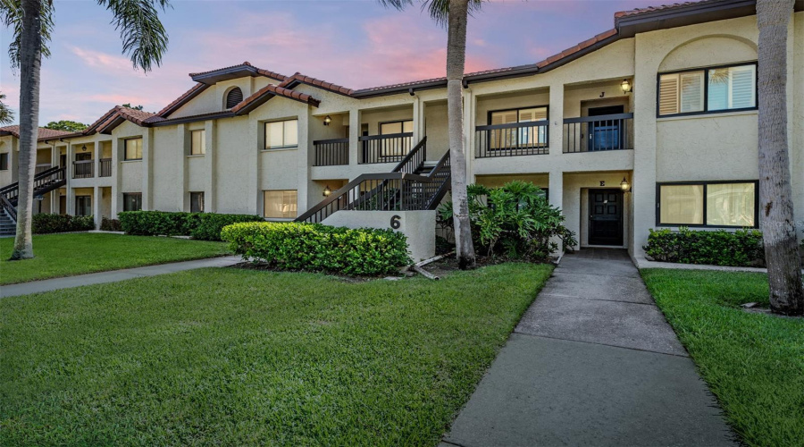 Palm Harbor, Florida 34685, 2 Bedroom Bedrooms, ,2 Bathroombathrooms,Residential,For Sale,Lake,0,Mfrtb8500615