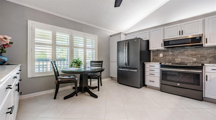 Palm Harbor, Florida 34685, 2 Bedroom Bedrooms, ,2 Bathroombathrooms,Residential,For Sale,Lake,0,Mfrtb8500615