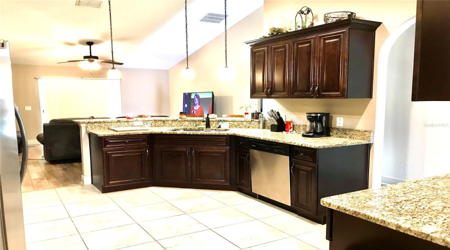 Ocala, Florida 34476, 3 Bedroom Bedrooms, ,2 Bathroombathrooms,Residential,For Sale,114Th,0,Mfrtb8452064