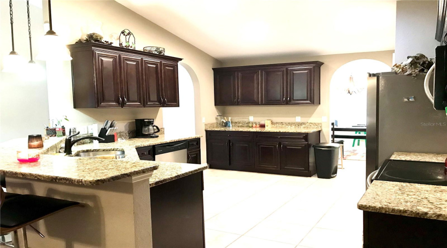 Ocala, Florida 34476, 3 Bedroom Bedrooms, ,2 Bathroombathrooms,Residential,For Sale,114Th,0,Mfrtb8452064