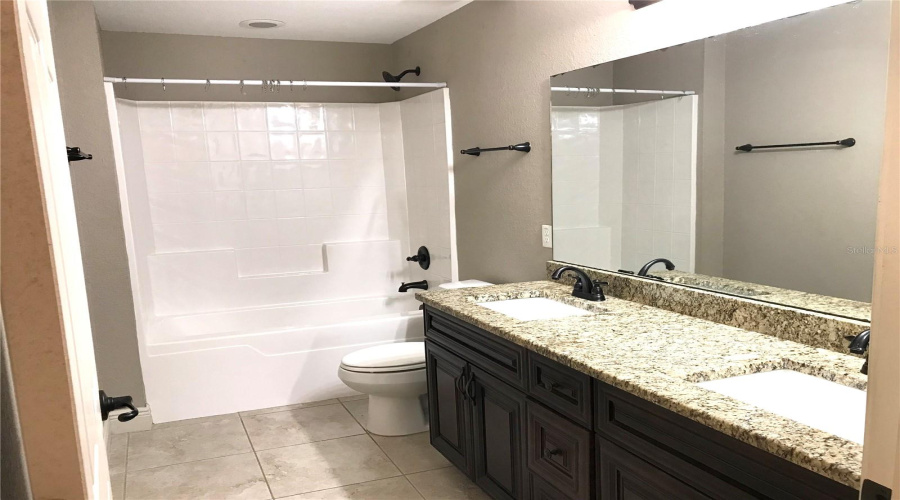Ocala, Florida 34476, 3 Bedroom Bedrooms, ,2 Bathroombathrooms,Residential,For Sale,114Th,0,Mfrtb8452064