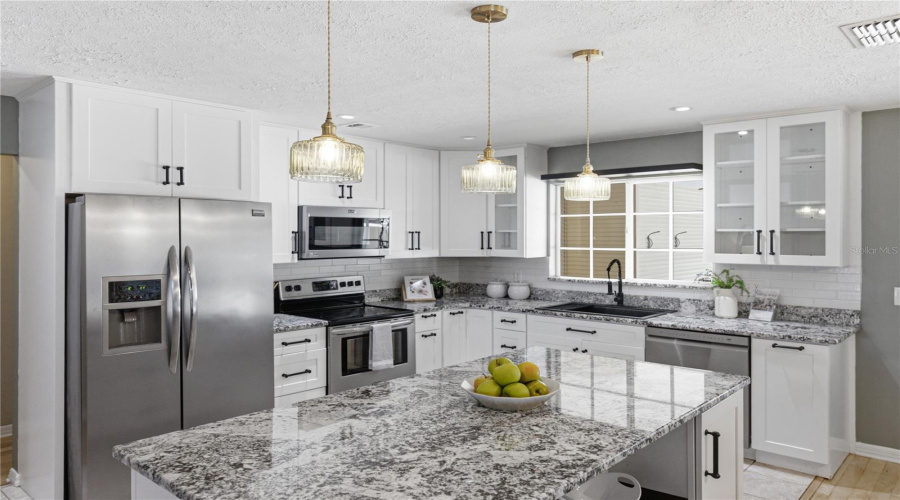 Plant City, Florida 33566, 5 Bedroom Bedrooms, ,3 Bathroombathrooms,Residential,For Sale,Trapnell,0,Mfrtb8541178