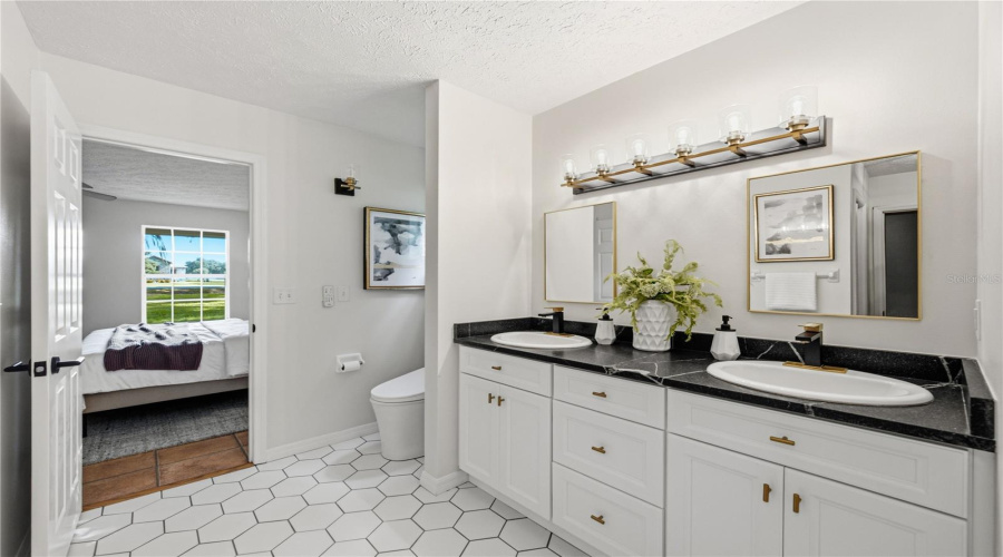 Plant City, Florida 33566, 5 Bedroom Bedrooms, ,3 Bathroombathrooms,Residential,For Sale,Trapnell,0,Mfrtb8541178