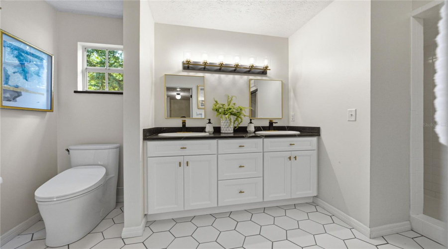 Plant City, Florida 33566, 5 Bedroom Bedrooms, ,3 Bathroombathrooms,Residential,For Sale,Trapnell,0,Mfrtb8541178