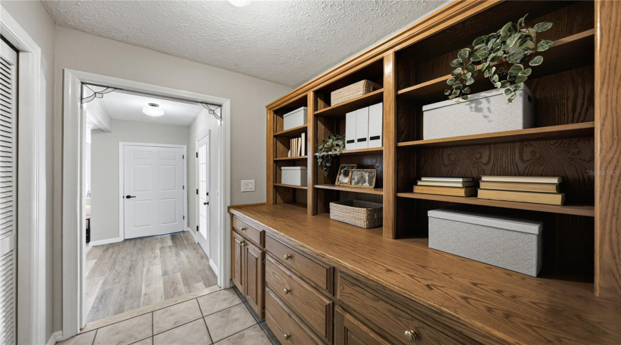 Plant City, Florida 33566, 5 Bedroom Bedrooms, ,3 Bathroombathrooms,Residential,For Sale,Trapnell,0,Mfrtb8541178