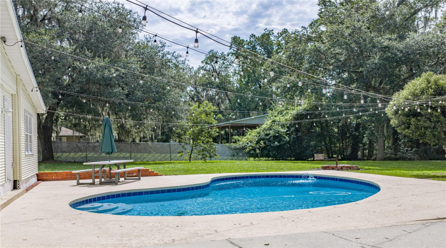 Plant City, Florida 33566, 5 Bedroom Bedrooms, ,3 Bathroombathrooms,Residential,For Sale,Trapnell,0,Mfrtb8541178