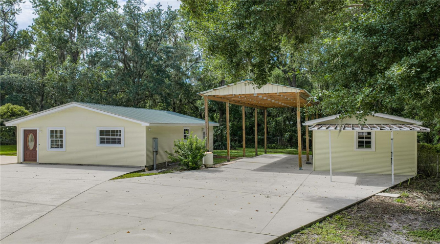 Plant City, Florida 33566, 5 Bedroom Bedrooms, ,3 Bathroombathrooms,Residential,For Sale,Trapnell,0,Mfrtb8541178