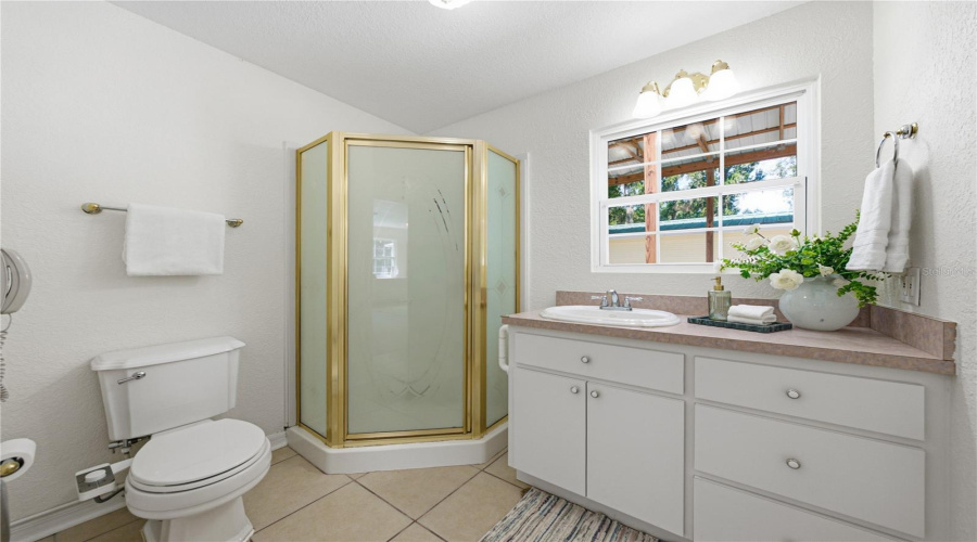 Plant City, Florida 33566, 5 Bedroom Bedrooms, ,3 Bathroombathrooms,Residential,For Sale,Trapnell,0,Mfrtb8541178