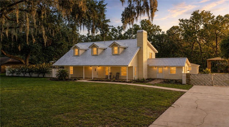 Plant City, Florida 33566, 5 Bedroom Bedrooms, ,3 Bathroombathrooms,Residential,For Sale,Trapnell,0,Mfrtb8541178