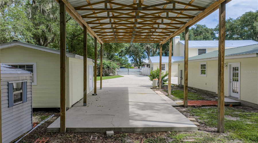 Plant City, Florida 33566, 5 Bedroom Bedrooms, ,3 Bathroombathrooms,Residential,For Sale,Trapnell,0,Mfrtb8541178