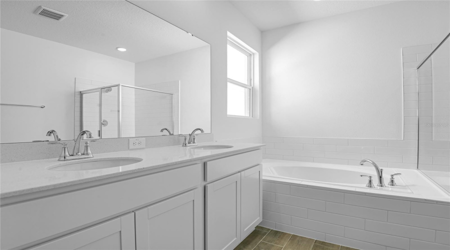 Ocala, Florida 34474, 4 Bedroom Bedrooms, ,3 Bathroombathrooms,Residential,For Sale,64Th,0,Mfrs5131094