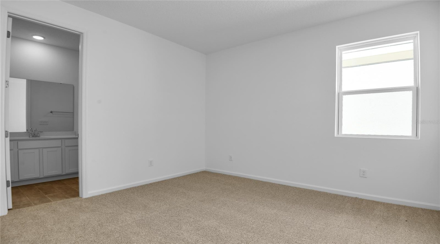 Ocala, Florida 34474, 4 Bedroom Bedrooms, ,3 Bathroombathrooms,Residential,For Sale,64Th,0,Mfrs5131094
