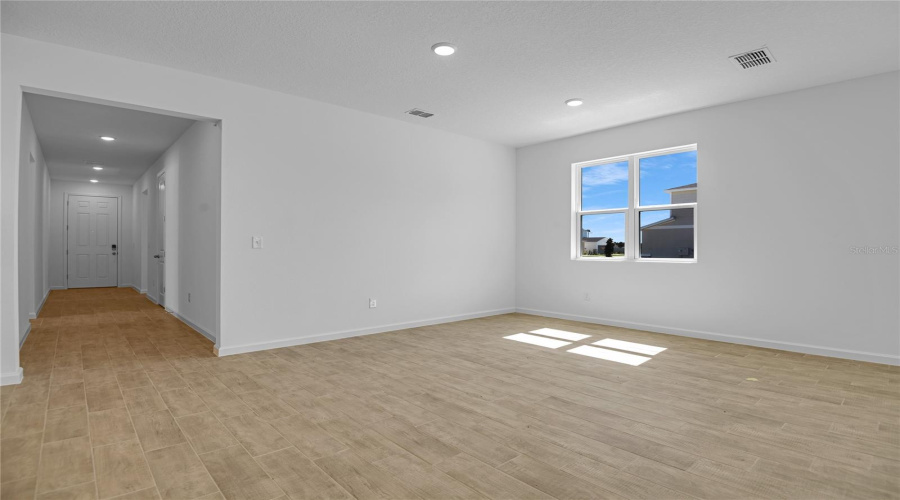 Ocala, Florida 34474, 4 Bedroom Bedrooms, ,3 Bathroombathrooms,Residential,For Sale,64Th,0,Mfrs5131094