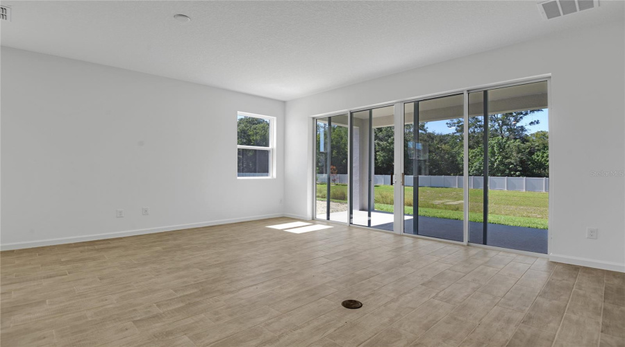 Ocala, Florida 34474, 4 Bedroom Bedrooms, ,3 Bathroombathrooms,Residential,For Sale,64Th,0,Mfrs5131094