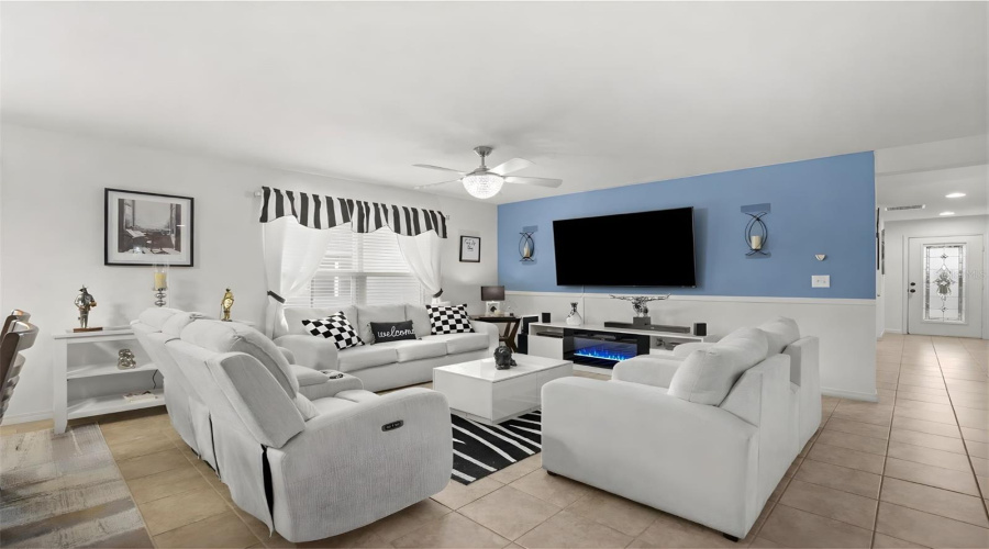 Tavares, Florida 32778, 3 Bedroom Bedrooms, ,2 Bathroombathrooms,Residential,For Sale,Appalachee,0,Mfro6387741