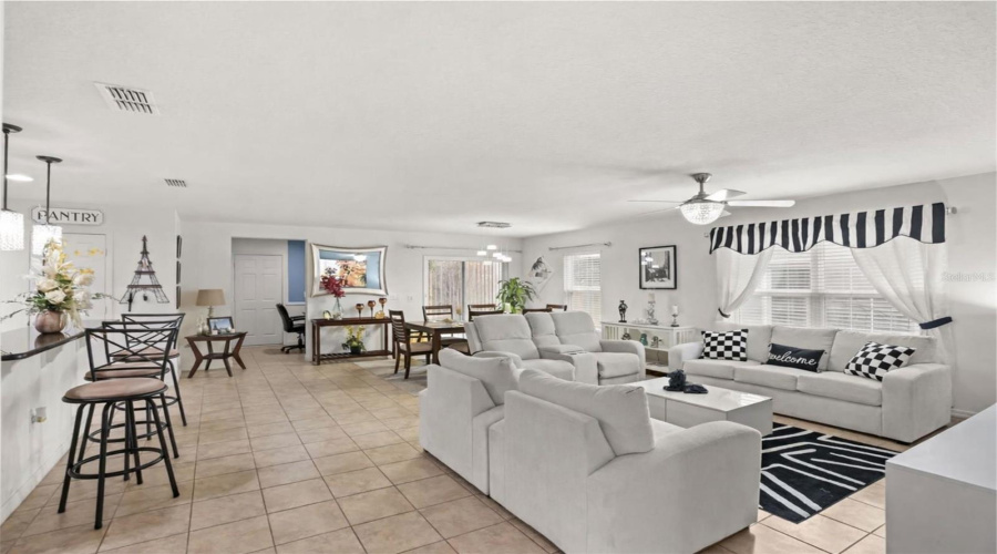 Tavares, Florida 32778, 3 Bedroom Bedrooms, ,2 Bathroombathrooms,Residential,For Sale,Appalachee,0,Mfro6387741