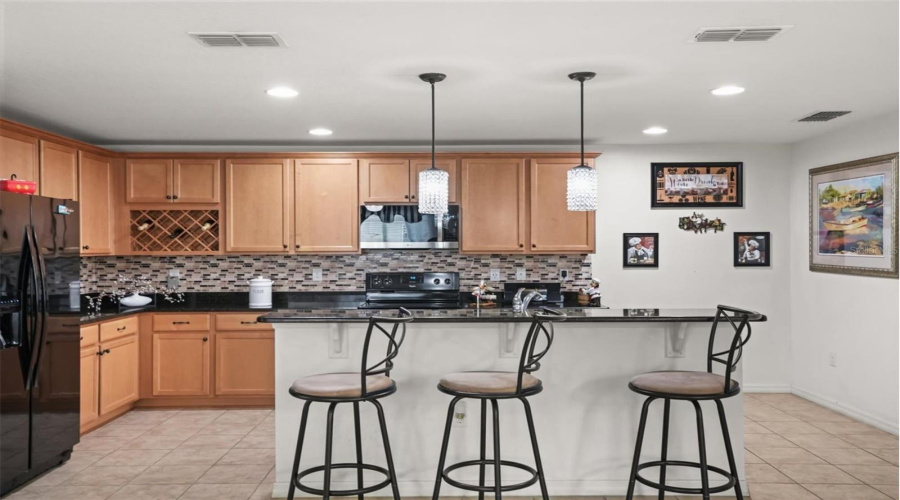 Tavares, Florida 32778, 3 Bedroom Bedrooms, ,2 Bathroombathrooms,Residential,For Sale,Appalachee,0,Mfro6387741