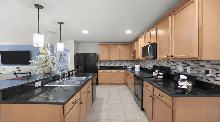 Tavares, Florida 32778, 3 Bedroom Bedrooms, ,2 Bathroombathrooms,Residential,For Sale,Appalachee,0,Mfro6387741