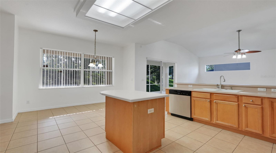 Clermont, Florida 34711, 4 Bedroom Bedrooms, ,3 Bathroombathrooms,Residential,For Sale,Nature Cove,0,Mfrg5115138