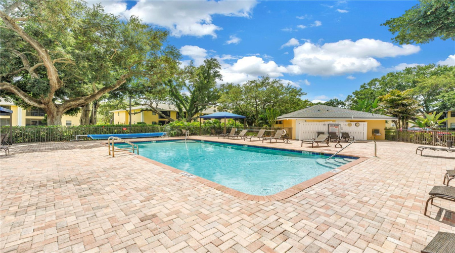 St Petersburg, Florida 33712, 1 Bedroom Bedrooms, ,1 Bathroombathrooms,Residential,For Sale,58Th,0,Mfrtb8500058
