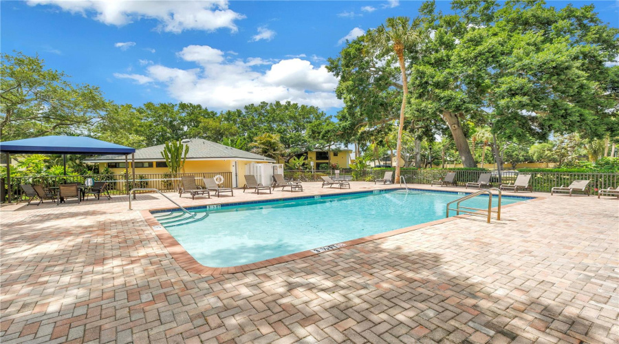 St Petersburg, Florida 33712, 1 Bedroom Bedrooms, ,1 Bathroombathrooms,Residential,For Sale,58Th,0,Mfrtb8500058